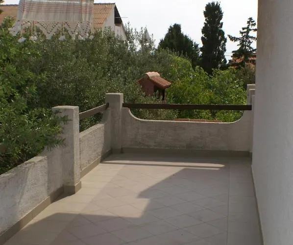 With Parking Space Mandre, Pag - 4075 Апартаменты