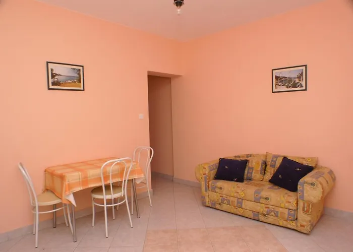 With Parking Space Mandre, Pag - 4075 Апартаменты Мандре