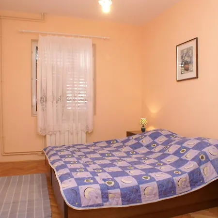 With A Parking Space Mandre, Pag - 4075 Apartamento *