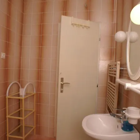 With A Parking Space Mandre, Pag - 4075 Apartamento