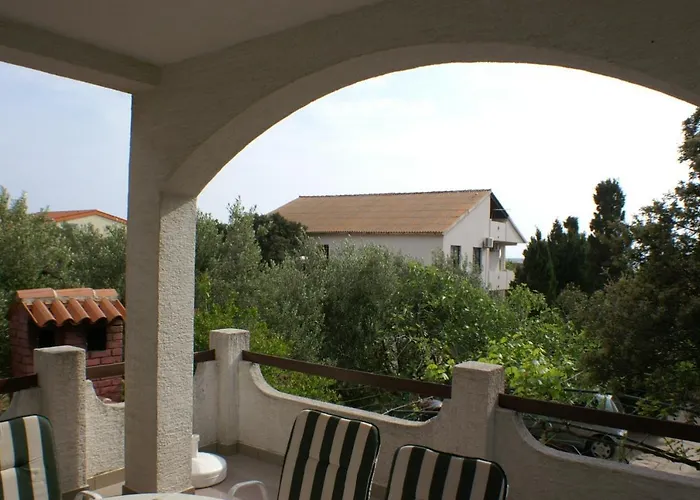 Apartman With Parking Space Mandre, Pag - 4075