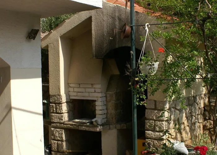 With Parking Space Mandre, Pag - 4075 Mandre